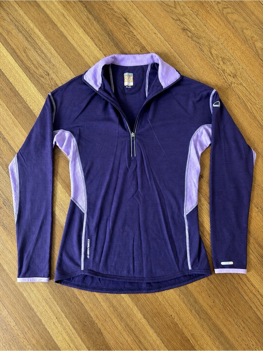 Icebreaker GR 200 Merino Wool Quarter-Zip Technical Base Layer in Purple | Small